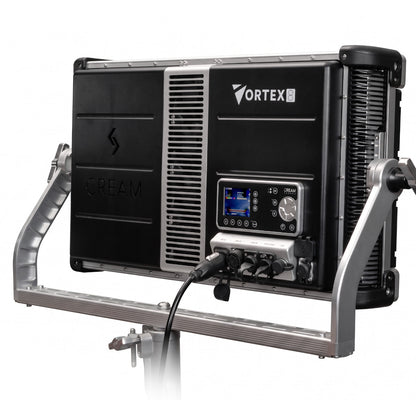 Creamsource Vortex8 LED RGBW Studio-Scheinwerfer 650W IP65 CRMX Filmlicht